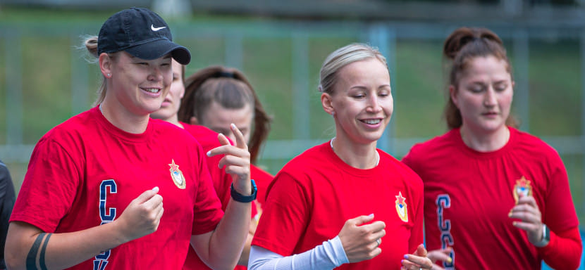 Olimpbet Cуперлига. Женская команда ЦСКА продолжает подготовку к сезону на стадионе и в тренажёрном зале (ФОТО)