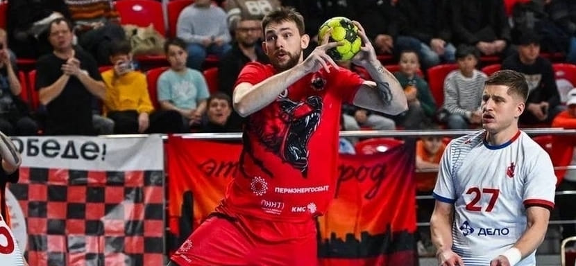 Правый полусредний "Пермских медведей" Никита Каменев — лучший гандболист ноября в Суперлиге по версии "Быстрого центра"