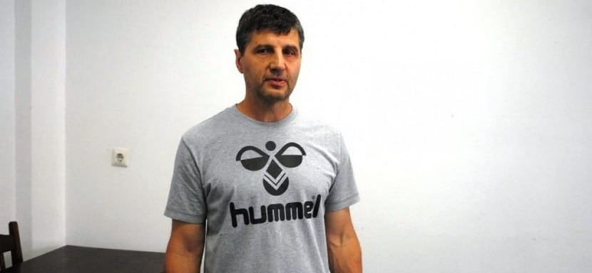 Венгрия. Аттила Ваго покинул пост главного тренера "Дунауйвароша". Его преемником стал Тамаш Рапатьи