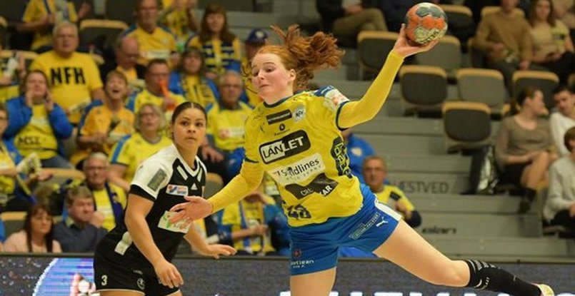 Чемпионат Дании. "Нюкебинг" и "Хернинг-Икаст" одержали победы