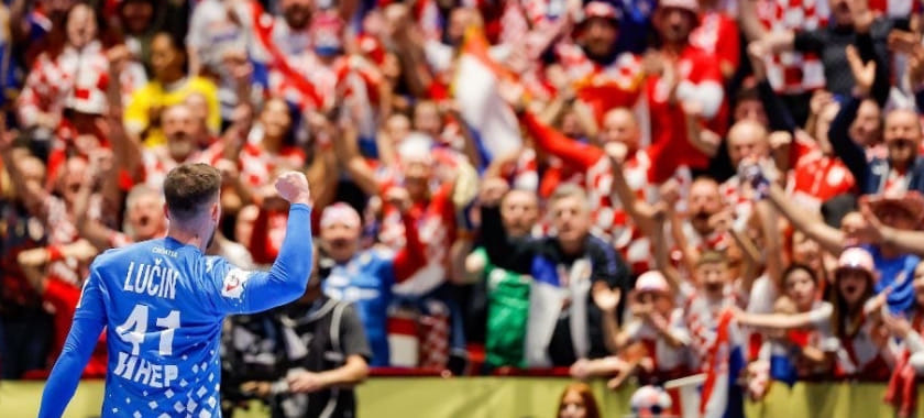 Эй, Арнольдсен! Дания решила не испытывать судьбу, а Хорватия вновь вырвала путёвку в полуфинал у Венгрии