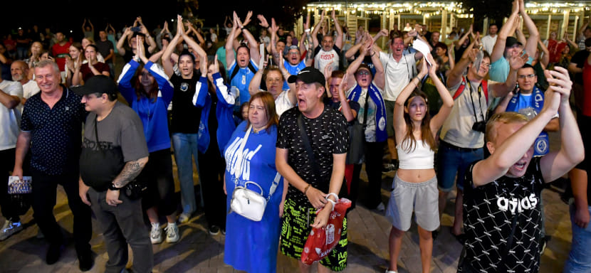 "Для нас болельщик — это не просто слово. Это двигатель, который толкает нас вперёд". "Динамо-Синара" провело встречу с болельщиками волгоградского клуба