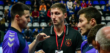 Суперлига. Виталий Иванов о победе над астраханским "Динамо": "В отличие от матчей в Перми и Саратове, мы надежно сыграли в защите"