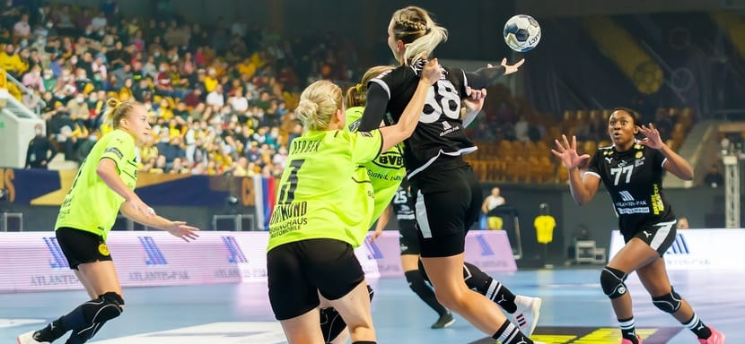 Delo Лига чемпионов. Известны судейские назначения на матчи "Ростов-Дона" и ЦСКА в десятом туре группового раунда