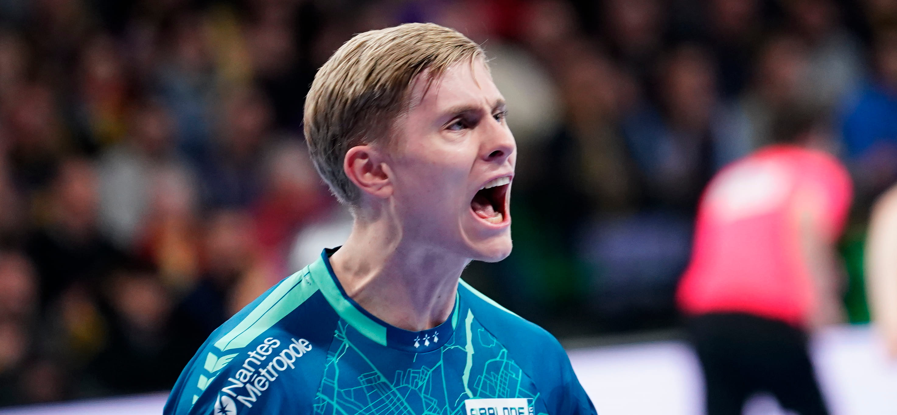 Лига чемпионов. Двойной сейв голкипера "Нанта" Виктора Халльгримссона признан лучшим спасением в восьмом туре (ВИДЕО)