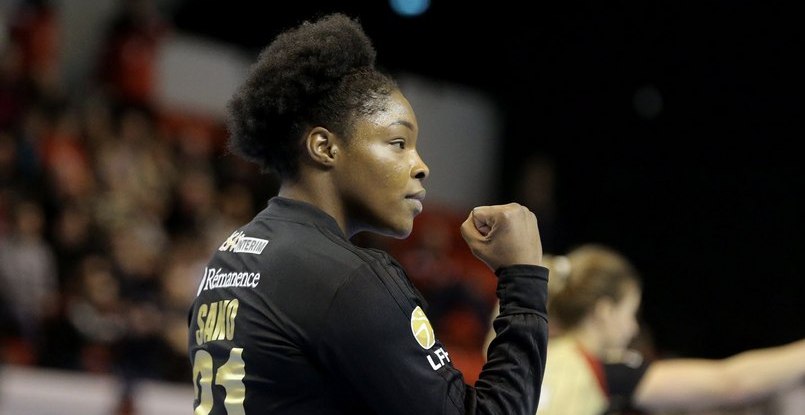 Франция. Голкипер "Ниццы" и сборной Сенегала Атаду Сако со следующего сезона будет выступать за "Мец"