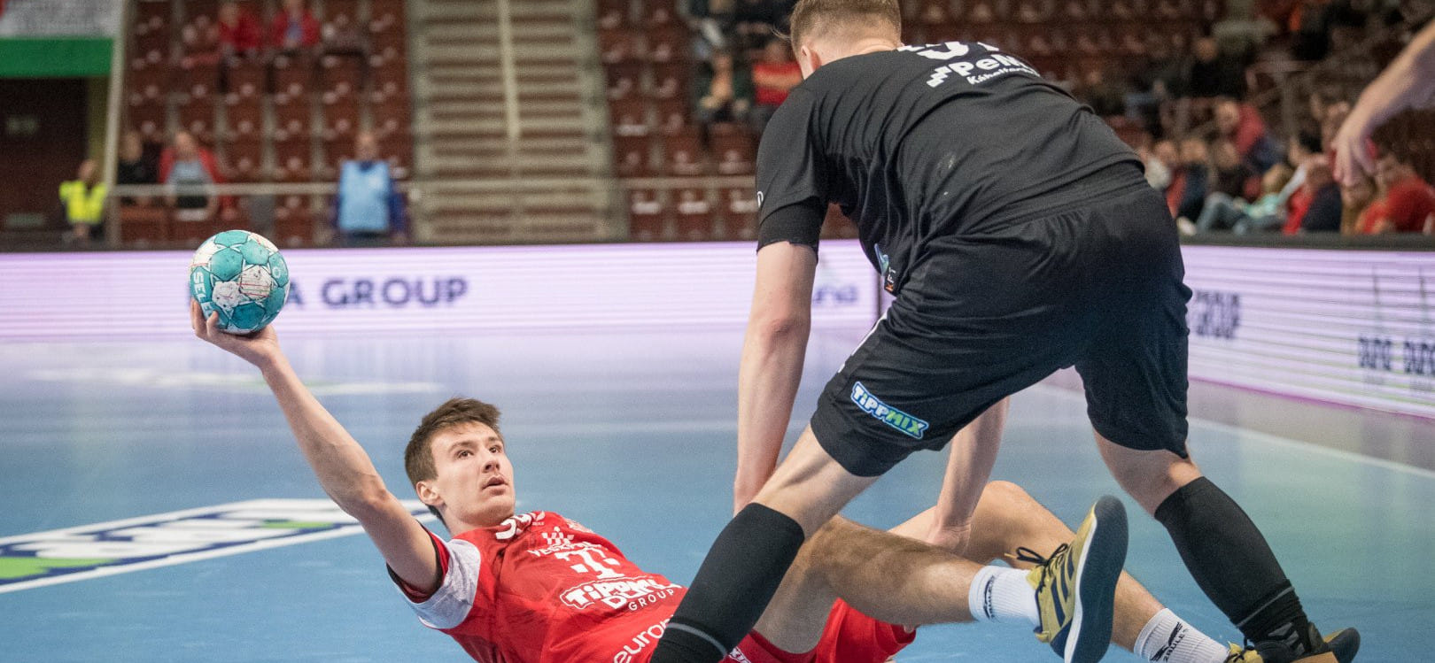 Венгрия. Россияне Максим Михалин и Сергей Марк Косоротов — самые результативные в матчах с участием "Будакалаша" и "Веспрема"