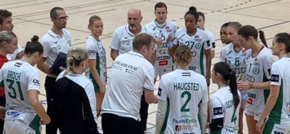 Венгрия. "Дьёр" на сборе в Дании победил в контрольных матчах бывшую команду своего тренера Ульрика Киркелю — "Оденсе", а также "Икаст"