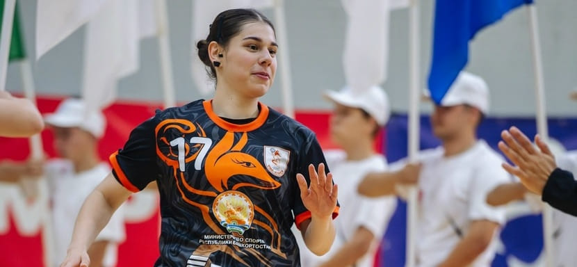 Линейная Анастасия Ефимова и левая полусредняя Анастасия Рагуткина расстались с клубом Суперлиги "Уфой-Алисой"