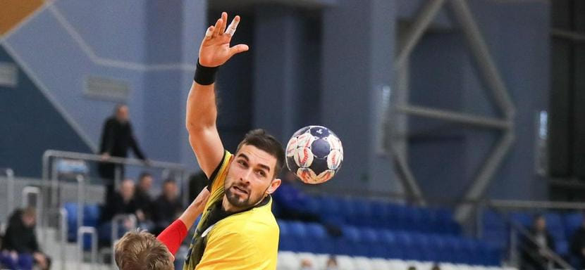 Станислав Жуков: “Если бы одна встреча проводилась на территории Украины, другая — в России, было бы проще. Но мы все равно довольны результатом”