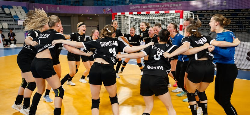 Команды девушек U-18 из Хорватии, Черногории, Нидерландов, Франции и Бразилии досрочно вышли в следующую стадию чемпионата мира