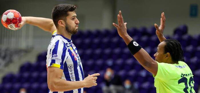 Дания. Трансферный слух: правый полусредний "Порту", 23-летний Диогу Силва близок к подписанию контракта с "Колдингом"