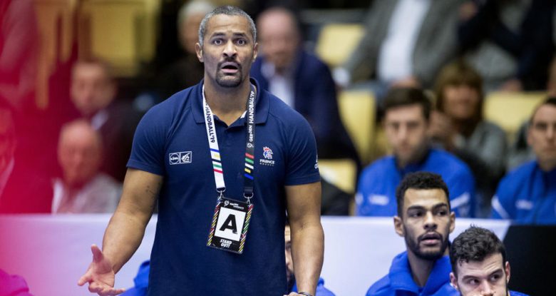 Франция. Скандал. Дидье Динар опровергает, что давал интервью, где рассказал нелицеприятные подробности увольнения из сборной