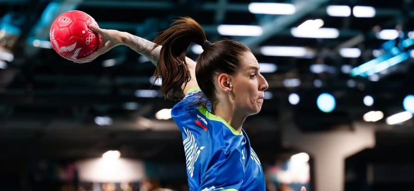 Женская сборная Словении в олимпийском турнире добилась уверенной победы над командой Южной Кореи с перевесом в семь мячей