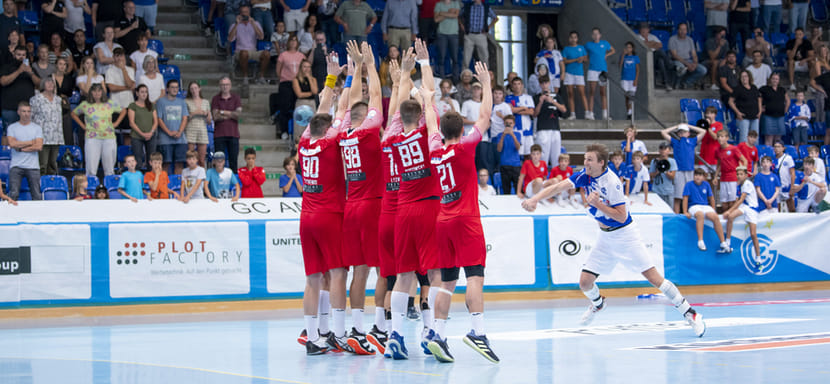 Швейцария. Хорватский полусредний Анте Калеб перейдёт в "Амицитию" из "Берна". Исландец Олафур Гудмундссон отправится в Швецию