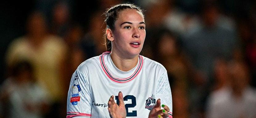 Франция. 23-летняя вратарь сборной страны и "Нанта" Флориан Андре после этого сезона продолжит карьеру в "Бресте"