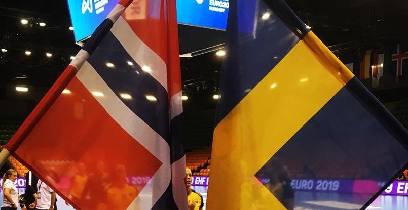 Чемпионат Европы (U-19). В первом матче турнира сборная Норвегии разгромила шведок. Голландки победили немок