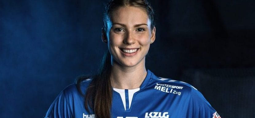 Женская бундеслига. Левая полусредняя сборной Швейцарии Шарлотт Кер летом станет игроком "Букстехуде"