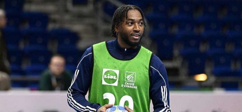 Правый крайний "Кельце" и сборной Франции Бенуа Кунку вышел на свободу. Расследование инцидента в ночном клубе продолжается