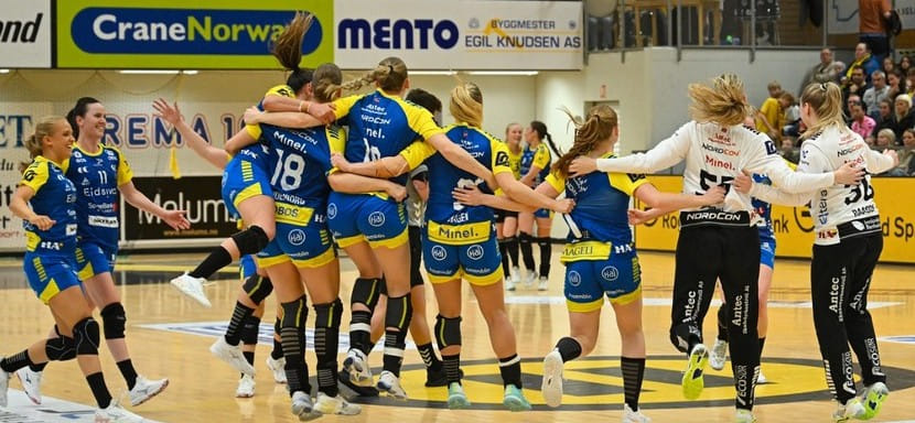 "Сторхамар" второй год подряд выигрывает плей-офф женского чемпионата Норвегии