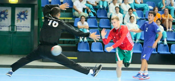 II Игры стран СНГ. Правый крайний сборной Беларуси Алексей Шепеленко получил травму в матче с россиянами. Его участие в финале под вопросом