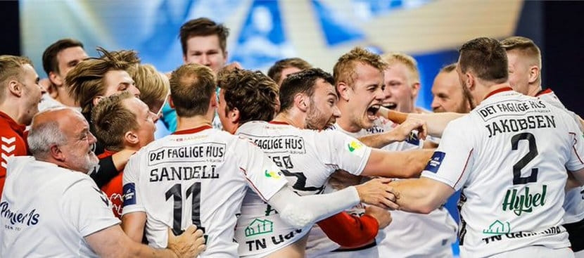 Лига чемпионов. "Ольборг" — десятый клуб, с которым "Барселона" встретится в финале главного еврокубка. Первым соперником был минский СКА