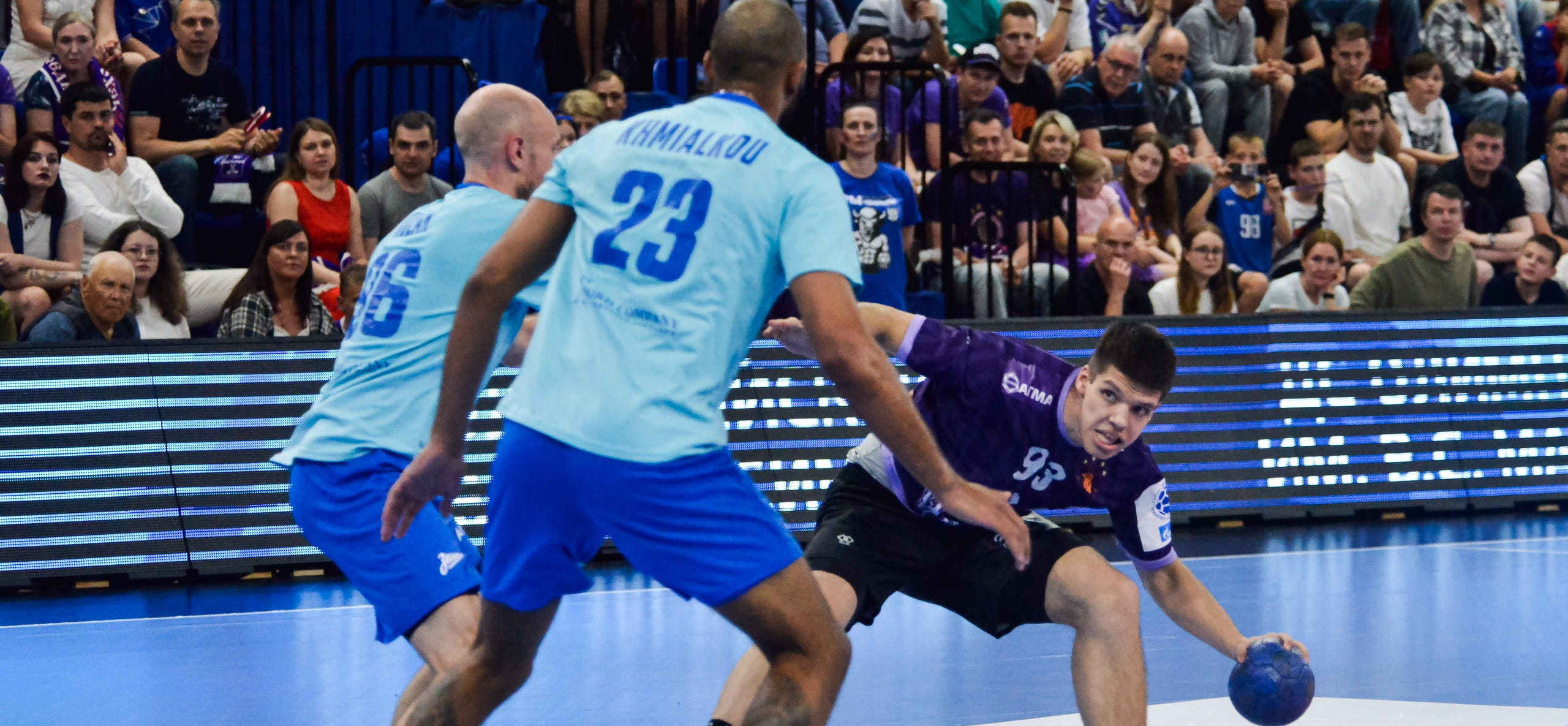 "Чеховские медведи" сыграют сегодня  с "Зенитом", пермские — с краснодарским СКИФом, а в Астрахани состоится дерби Нижнего Поволжья