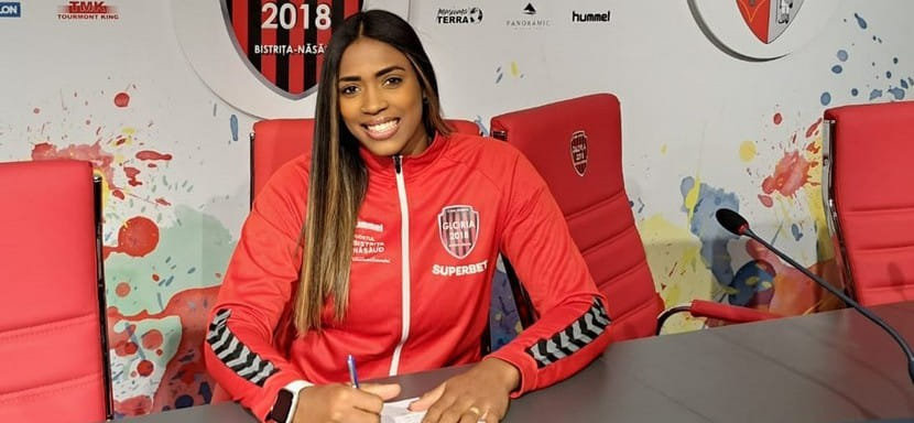 Румыния. Бразильская линейная Тамирес Де Араужо и левая крайняя из Хорватии Паула Посавец продлили контракты с "Глорией Бистрицей"