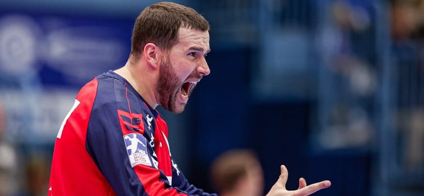 Бундеслига. Трансферный слух. Боснийский голкипер "Фленсбурга" Беньямин Бурич летом 2024 года может стать игроком "Киля"