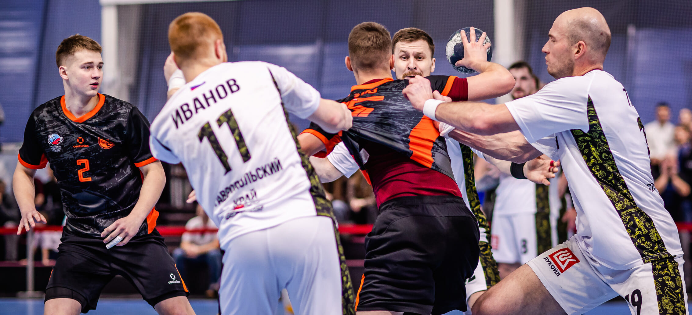 Выходцы из высшей лиги дали бой клубам из топ-5: "академики" в Москве, а "Скиф" — в Снежинске!