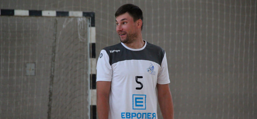 Olimpbet Суперлига. Дмитрий Копосов: "После каждой травмы думаешь, зачем мне это надо? Но потом берёшь себя в руки" (ВИДЕО)