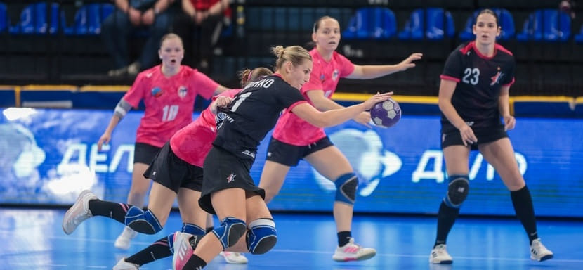 В женском Кубке России сегодня определится последний четвертьфиналист: в Москве сыграют "Луч" и звенигородская "Звезда"