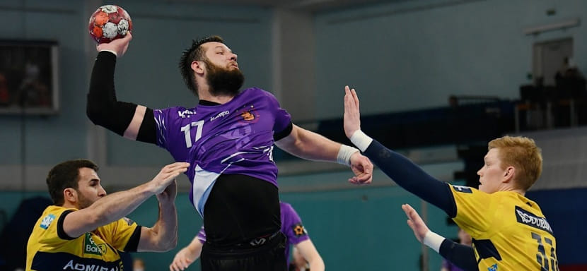 Европейская лига. Аттракцион "Присмиревшие львы". Весь вечер на арене укротитель Котов