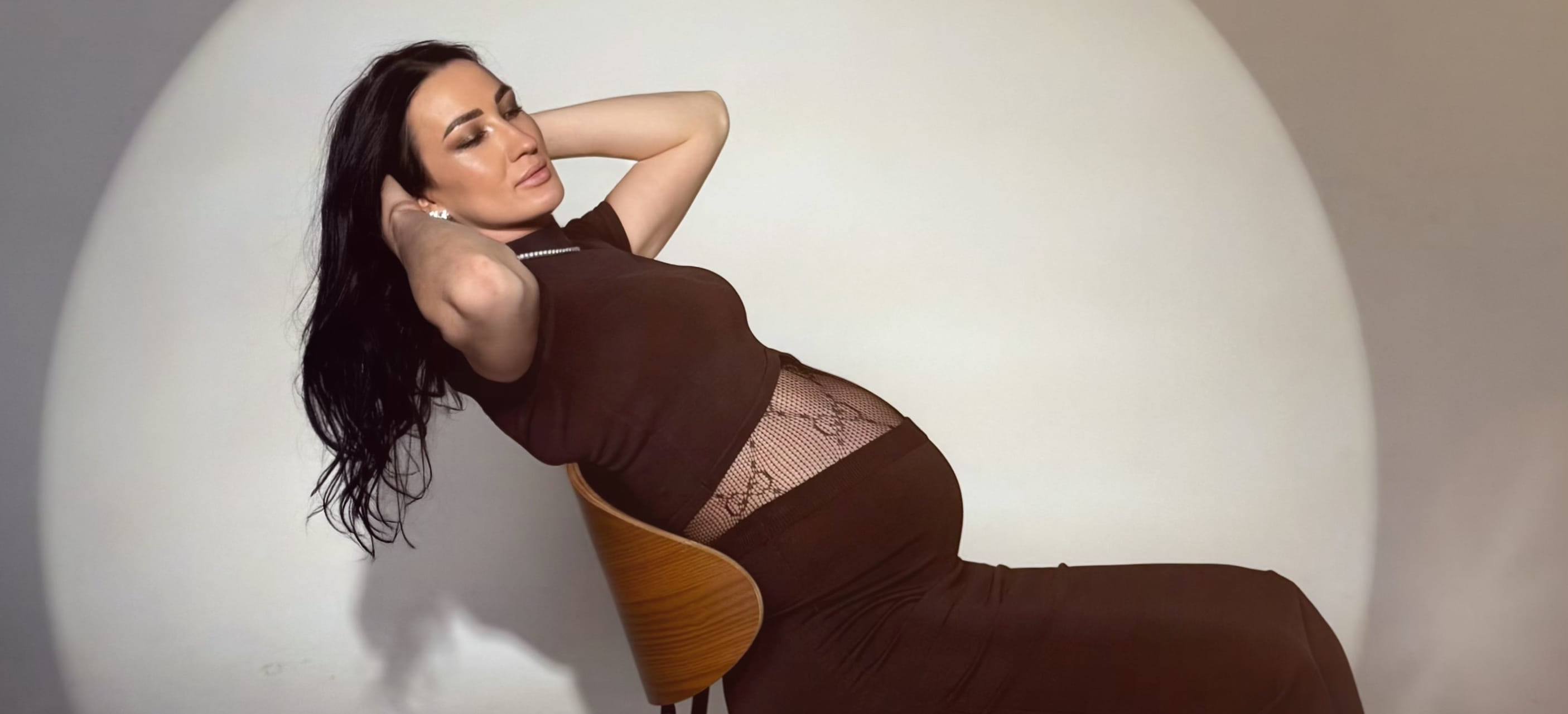 Наталья Никитина: "Сладкое ем чуть ли не тоннами! Но если всё будет хорошо, приступлю к тренировкам уже в июне"