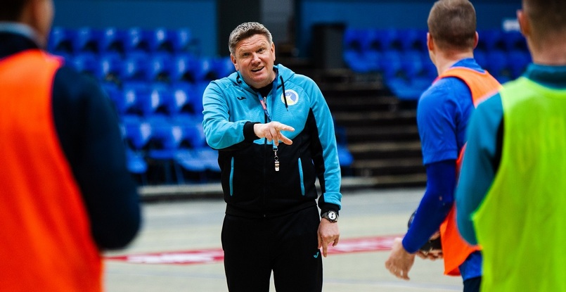 ЧЕ-2020. Главный тренер сборной Украины Сергей Бебешко назвал 22 гандболиста, которые начали подготовку к турниру