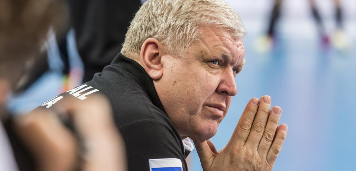 Евгений Трефилов: "Эта ситуация напрягает, конечно. Немножко страшно, ведь у меня дырок от операций больше, чем в дуршлаге"