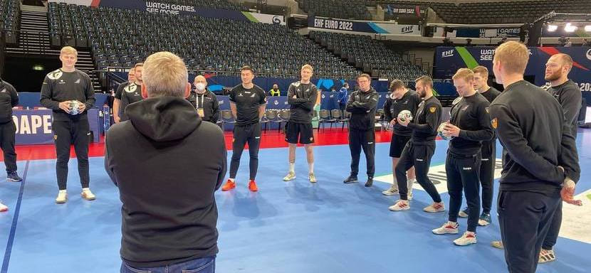 ЧЕ-2022. Исландия — Хорватия, Дания — Нидерланды и Черногория — Франция. Сегодня пройдут матчи основного раунда в группе I