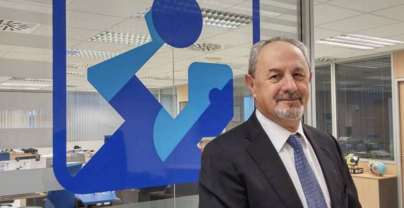 Испания. Президент лиги ASOBAL Адольфо Арагонес поддержал идею испанской федерации завершить чемпионат досрочно