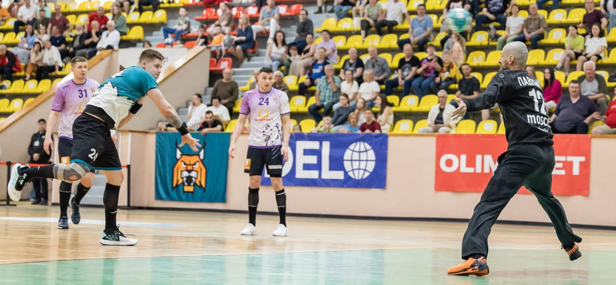 "В Москве сойдутся две лучшие защиты". Линейный "Динамо-Сунгуля" Святослав Кривич — об игре с ЦСКА и о себе