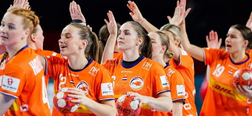 Сегодня на женском чемпионате Европы-2024 определится последний полуфиналист: за путёвку поспорят сборные Нидерландов и Дании