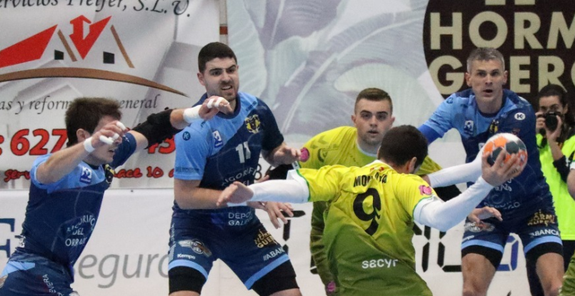 Чемпионат Испании. "Гвадалахара" оспаривает поражение в матче против "Кангаса". Гол белоруса Валентина Курана засчитали за два