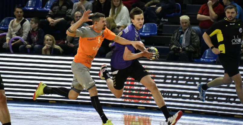 Суперлига глазами профи. Этажи таблицы как уровни мышления