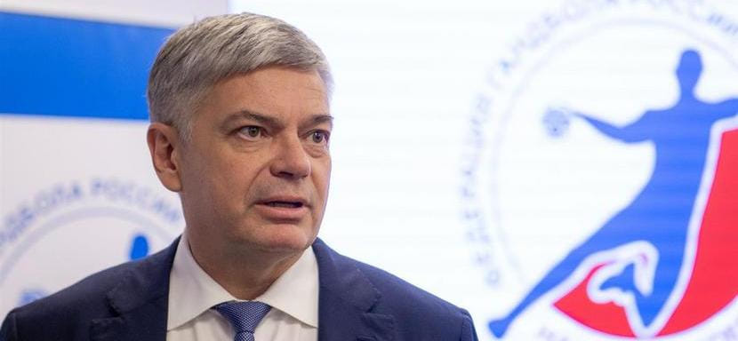 Олимпиада. Сергей Шишкарев: "Не знаю в истории гандбола случая, когда игрок, выходя с лавки, забросил девять из девяти пенальти за матч"