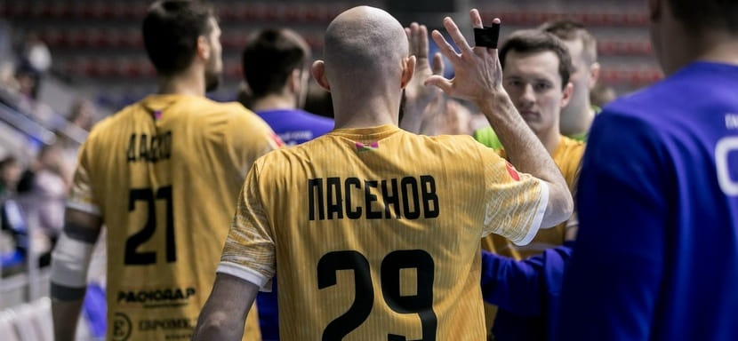 Правый крайний Иван Пасенов признан лучшим игроком осени в составе краснодарского СКИФа