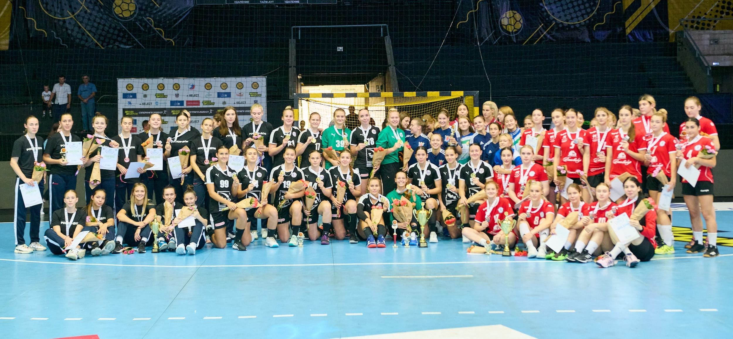 Спартакиада молодежи. Олег Кулешов покоряет девичий гандбол. На турнире, где засверкали новые звездочки