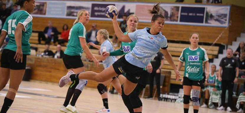 Дания. На старте седьмого тура женского чемпионата "Орхус" разобрался с аутсайдером "Вендсюсселем"