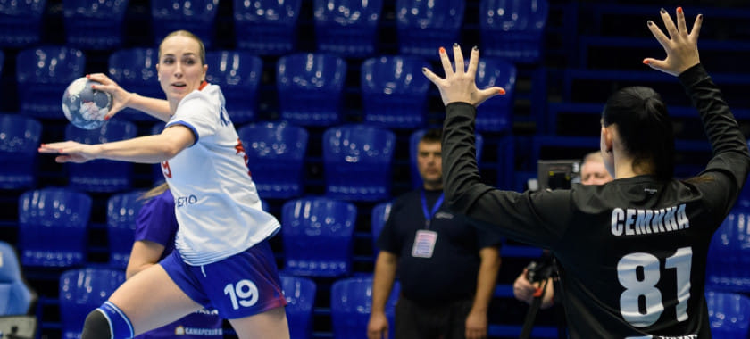 HC CSKA defeated HC Lada in the women’s championship of Russia. The team from Togliatti scored only 6 goals in the first half