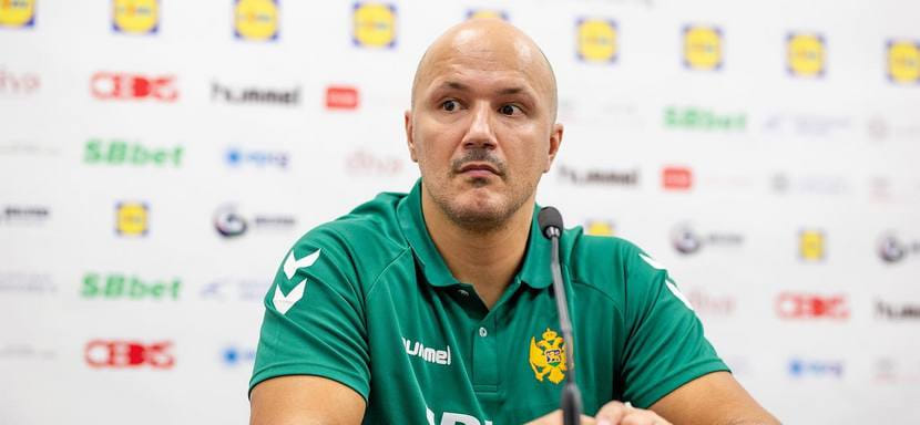 ЧЕ-2022. Зоран Роганович: "В течение долгого времени сборная Черногории играла обоймой из 13 человек. Хотим иметь в составе больше молодежи"
