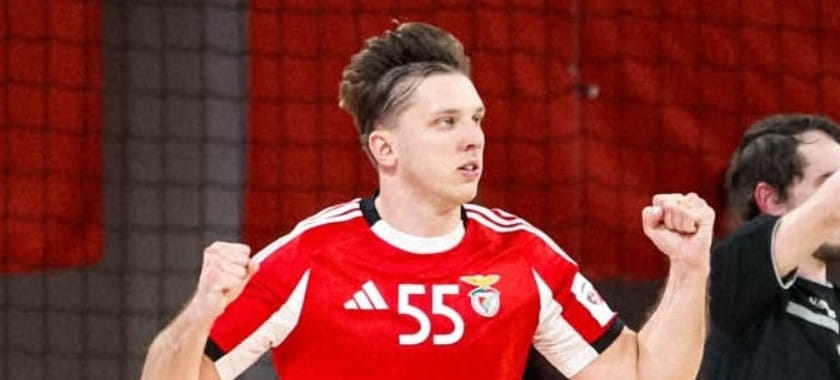 Никита Вайлупов стал лучшим бомбардиром "Бенфики" в матче с "Порту", но встреча закончилась ничьей