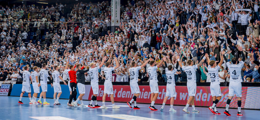 Германия. За северным дерби в Киле на трибунах наблюдали девять тысяч человек. "Мы играем в гандбол ради переполненных трибун"